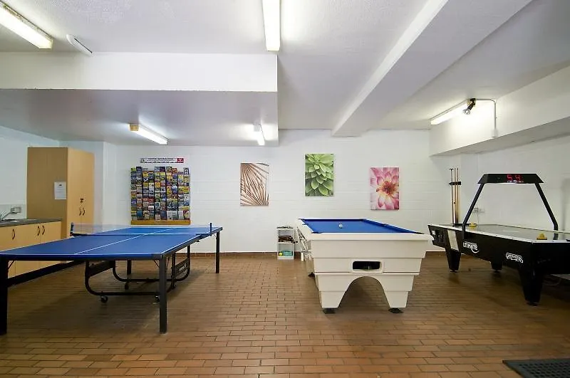 Headland Gardens Holiday Apartments Alexandra Headland 3*,  Australia